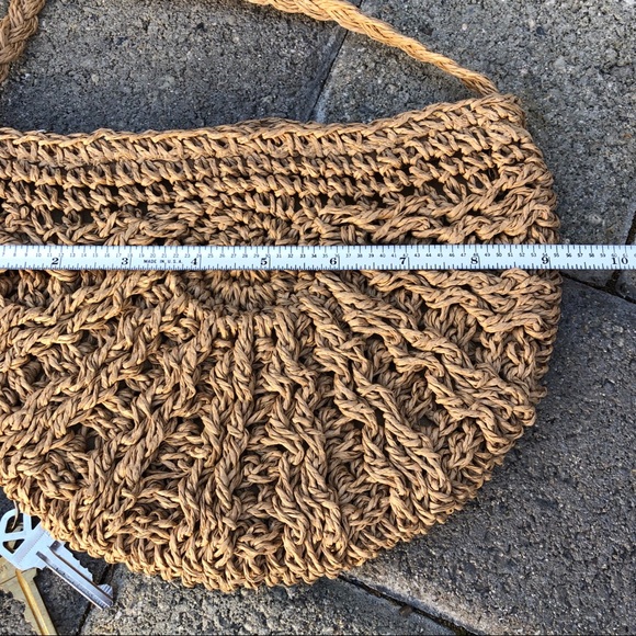 ✨WOVEN STRAW  CRESCENT  BOHO CROSSBODY BAG✨ - Picture 6 of 8